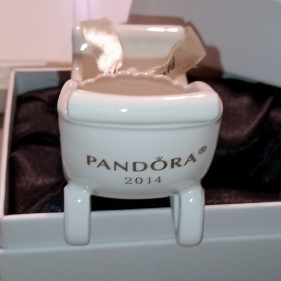 🆕 Pandora Unforgettable Moments Sleigh Ornament Christmas 2014 Holiday Ornament - Picture 5 of 14